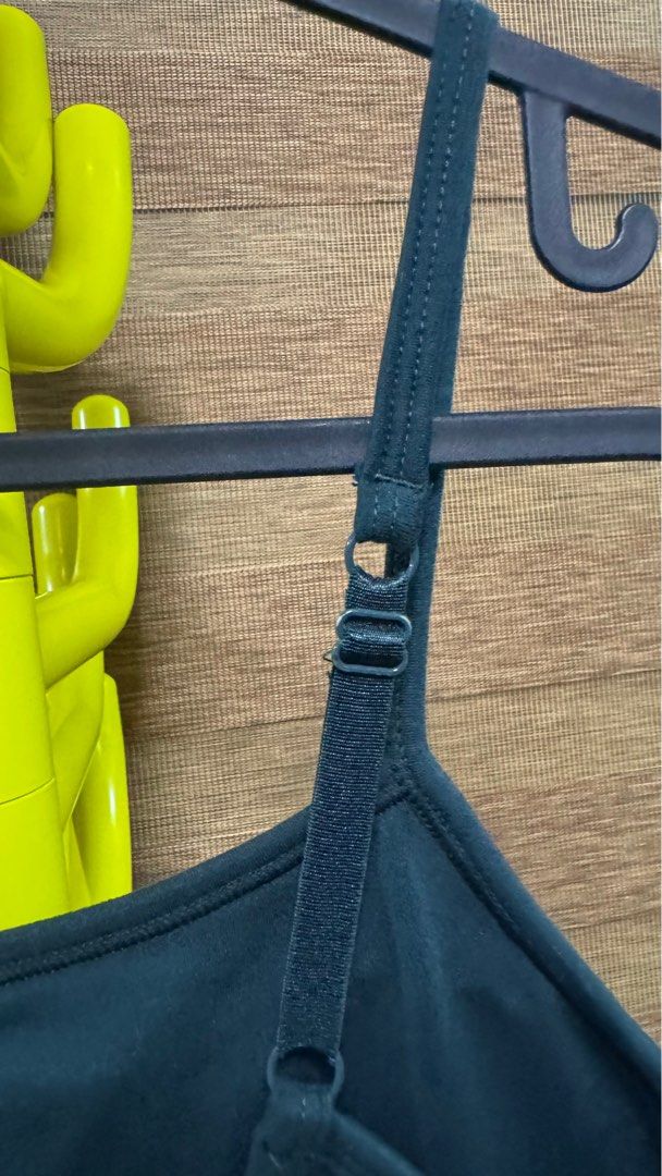 COTTON ON Dark Green Bodysuit (Category: Activewear) located in Manila. Submitted by lbdeclutters (Listing ID 1397676705, Image 3). Description: .