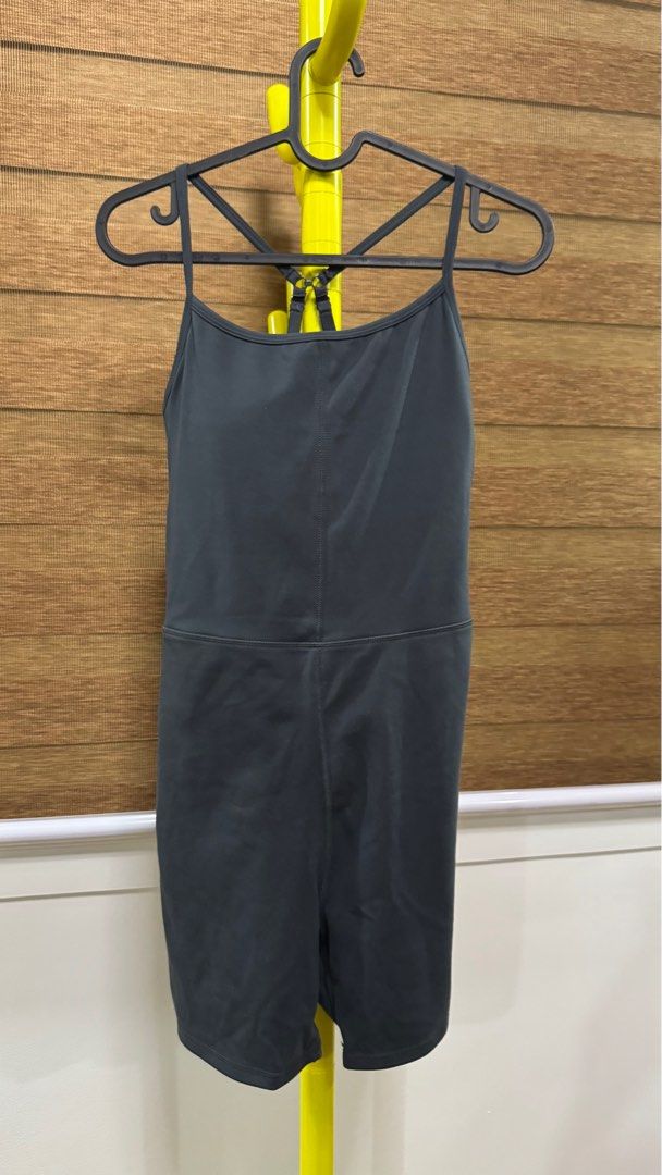 COTTON ON Gray Bodysuit (Category: Activewear) located in Manila. Submitted by lbdeclutters (Listing ID 1397678312, Image 1). Description: .