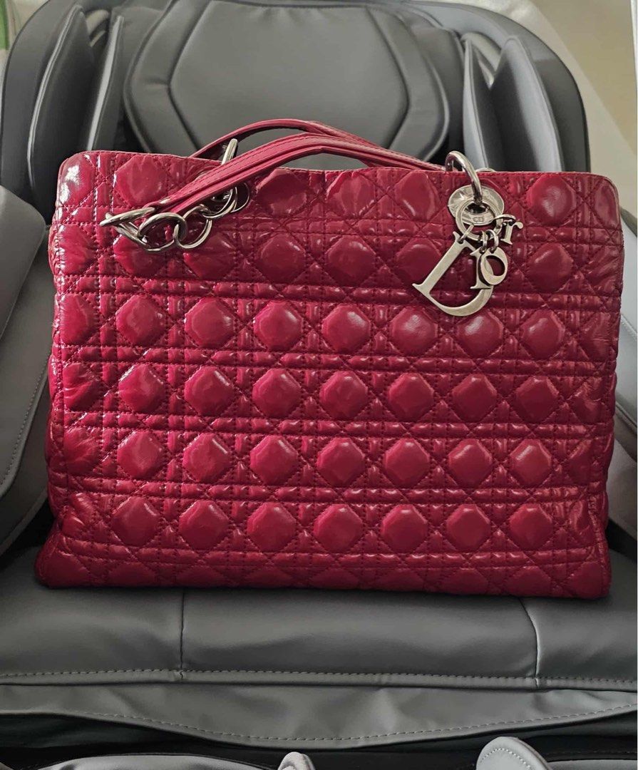 Dior Lady Dior Handbag (Category: Luxury Bags & Wallets) located in Manila. Submitted by azeecrg (Listing ID 1397762150, Image 1). Description: - Authentic Lady Dior handbag - pm more details.