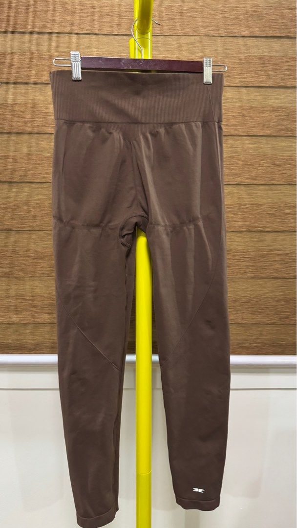 Elite Eleven Brown Leggings (Category: Activewear) located in Manila. Submitted by lbdeclutters (Listing ID 1397678816, Image 2). Description: .