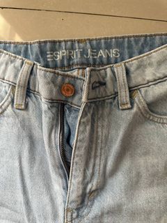 (Category: ) located in . Submitted by thirdy1 (Listing ID 1397606374, Image 1). Description: .