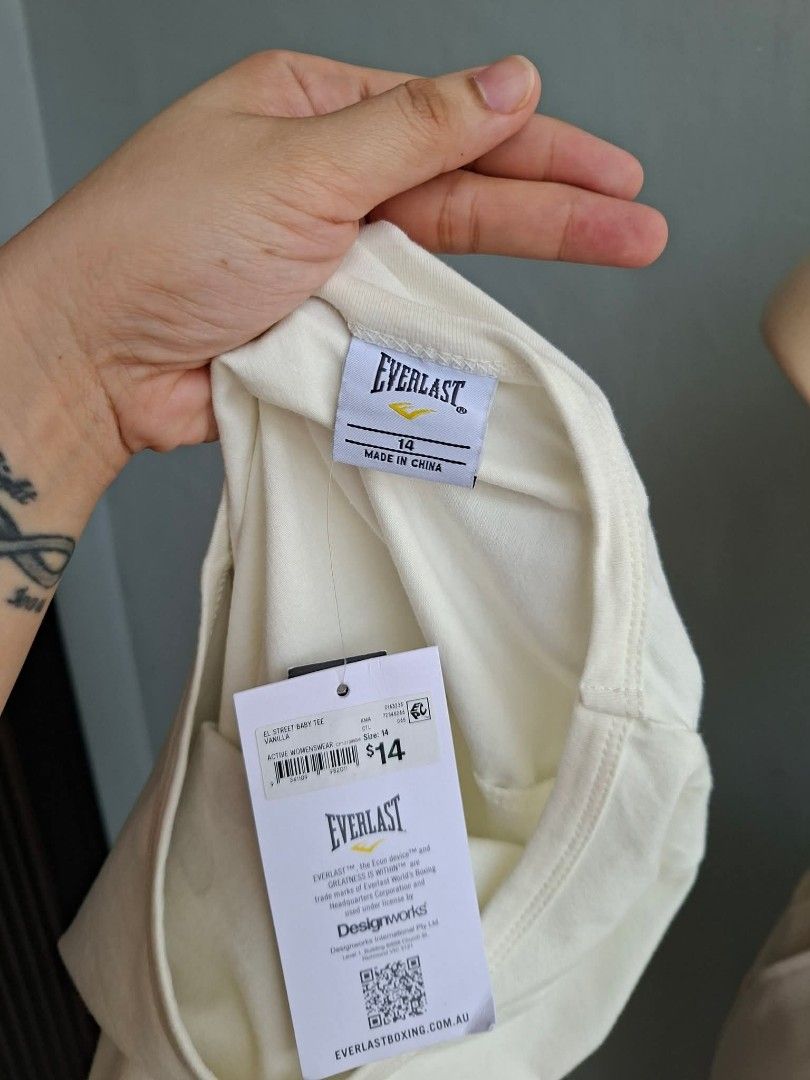 Everlast shirt (Category: Shirts) located in Cavite. Submitted by lovedbymjca (Listing ID 1397667564, Image 2). Description: baby tee.