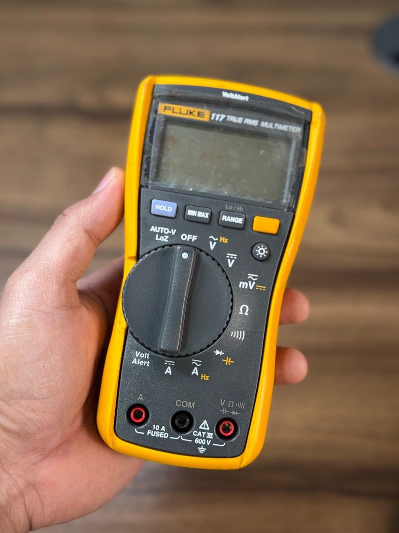 Fluke 117 True RMS Digital Multimeter (Category: Construction Tools & Equipment) located in Talisay. Submitted by kim_rey (Listing ID 1397741708, Image 2). Description: good as new.