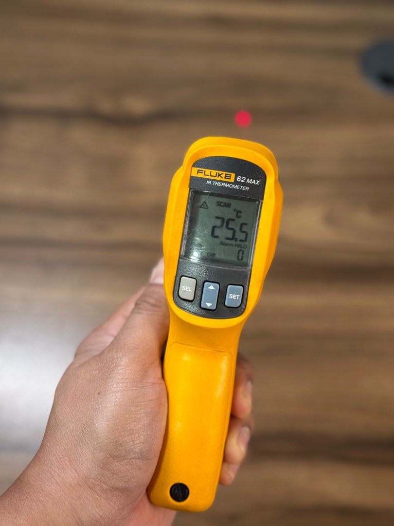 Fluke 62 MAX IR Thermometer (Category: Construction Tools & Equipment) located in Talisay. Submitted by kim_rey (Listing ID 1397742621, Image 1). Description: - Fluke 62 MAX IR Thermometer - Temperature range: -30°C to 500°C - Water and dust resistant (IP54 rating) - Laser pointer for accurate targeting - Current display reading: 25.5°C - Features selection and setting buttons.