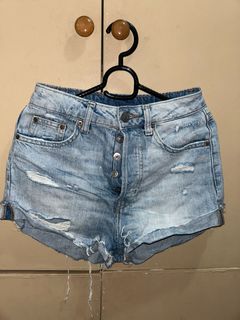 (Category: ) located in . Submitted by fwance (Listing ID 1397618453, Image 1). Description: .