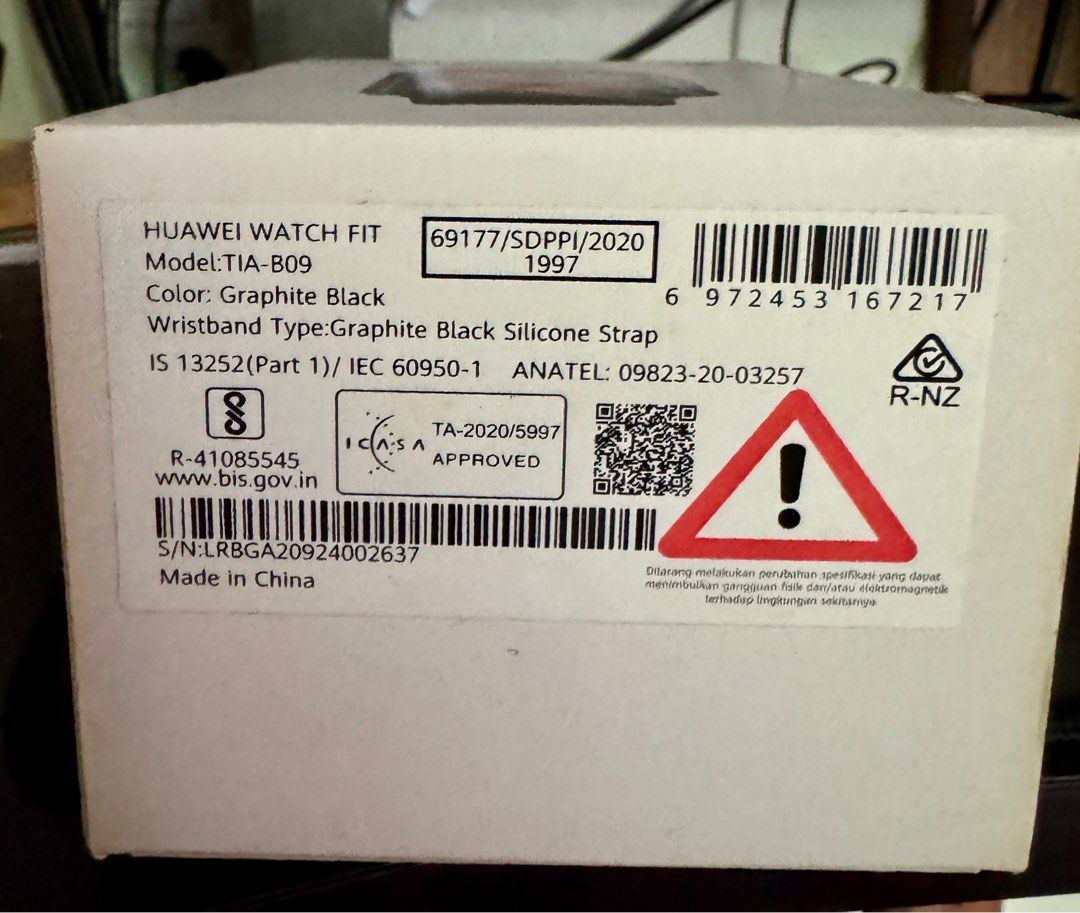Huawei Watch Fit - Graphite Black (Category: Wearables & Smart Watches) located in Quezon City. Submitted by rhonadc (Listing ID 1397600125, Image 2). Description: - Huawei Watch Fit (Graphite Black) - 1.64" AMOLED display - Includes original box and charging cable - Graphite Black silicone strap - Model: TIA-B09 - Made in China (as indicated on box).
