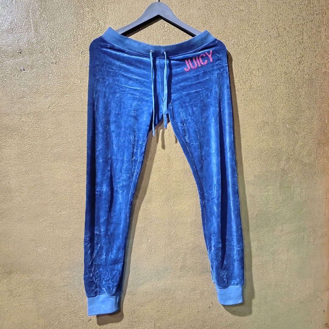 Juicy Couture Slim Pant XS (Category: Luxury Apparel) located in Baguio. Submitted by cc1516 (Listing ID 1397757032, Image 1). Description: - Juicy Couture sweatpants - Slim fit, size XS - Drawstring waist with gold hardware - Pink "JUICY" logo on front - Two back pockets - Made in Vietnam.