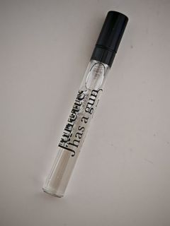 JULIETTE HAS A GUN mini perfume 5ml  Juliette Has a Gun ✅️ Not A Perfume 5ml Eau De Parfum (⚠️NO BOX 拆盒迷你香水). Warm & Spicy.64201862438531110