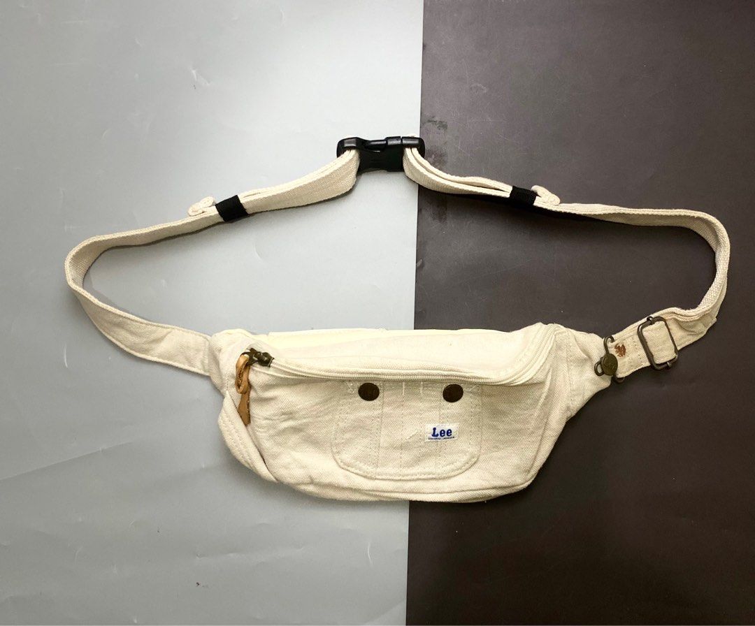 LEE FANNYPACK BY UNION MADE (Category: Luxury Bags & Wallets) located in Zamboanga. Submitted by swayporgypretz (Listing ID 1397630055, Image 3). Description: .