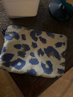 (Category: ) located in . Submitted by kat.preloved (Listing ID 1397664014, Image 1). Description: .