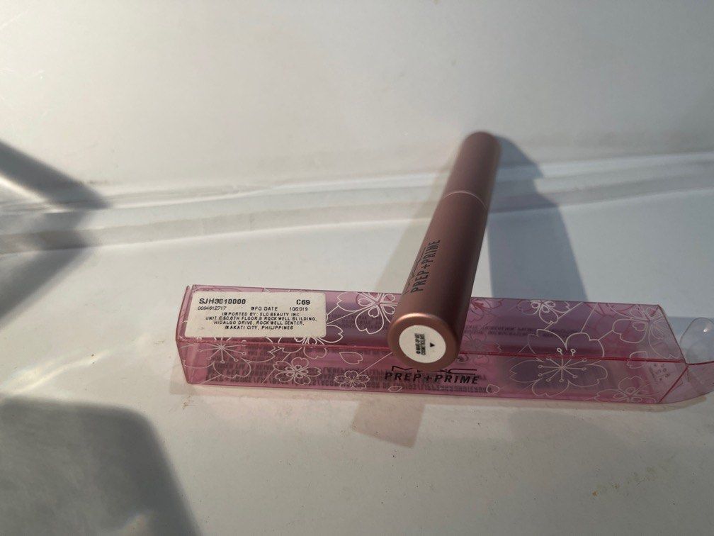 MAC prep + prime lip balm lip base 1.7g (limited edition) (Category: Makeup) located in Manila. Submitted by marylouche42170 (Listing ID 1397754651, Image 3). Description: .