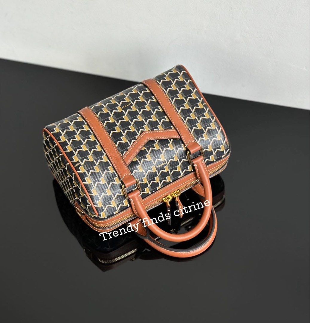 🇯🇵Moynat 48h mini (Category: Luxury Bags & Wallets) located in Manila. Submitted by trendyfindscitrine (Listing ID 1397635347, Image 3). Description: Comes with Complete inclusion What you C is what you g Serial code .