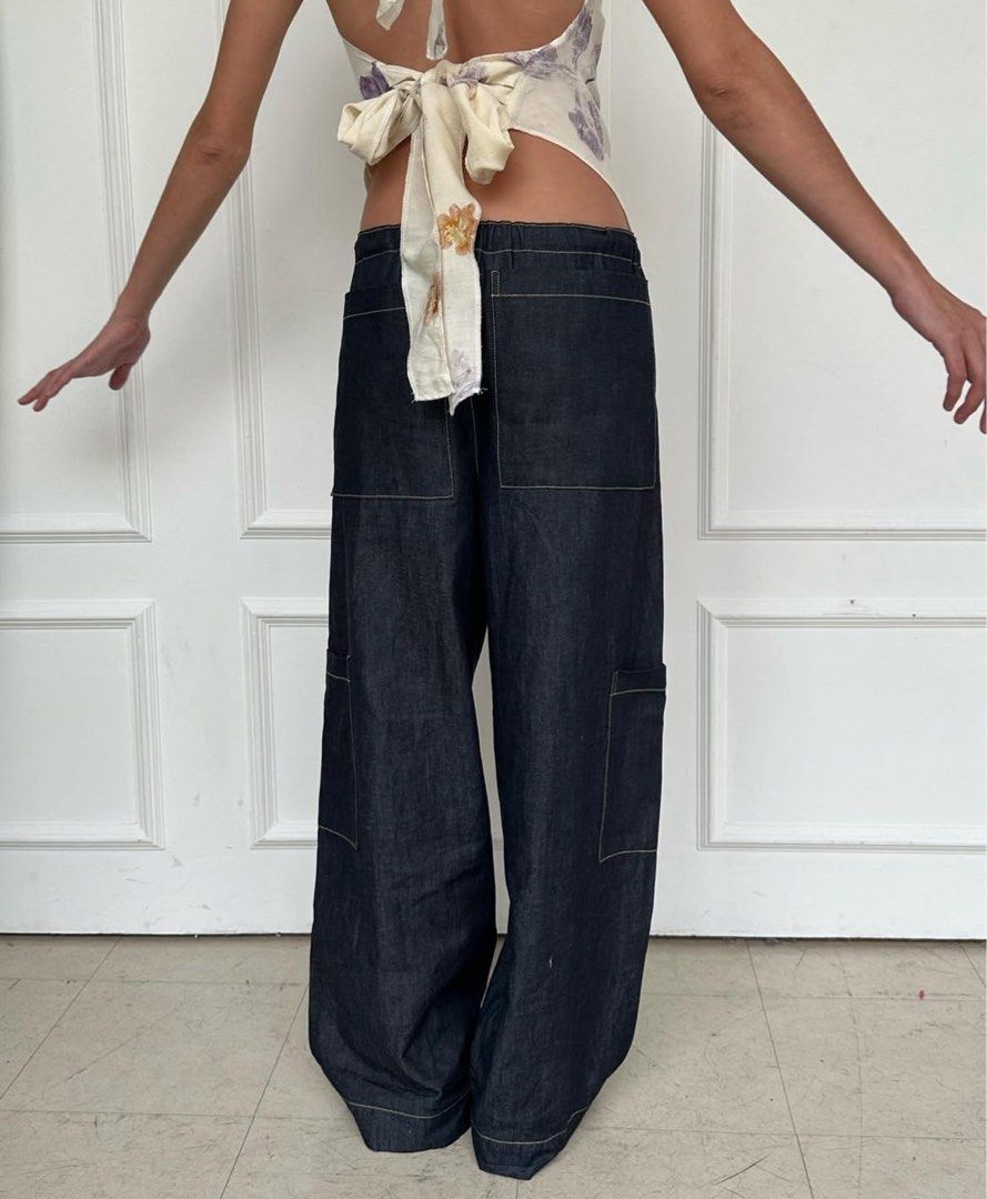 Munimuni Habilin Pants (Category: Jeans) located in Paranaque City. Submitted by breakfasttt (Listing ID 1397758279, Image 2). Description: .