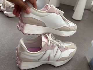 100+ New balance 327 pink For Sale Sneakers Carousell Singapore