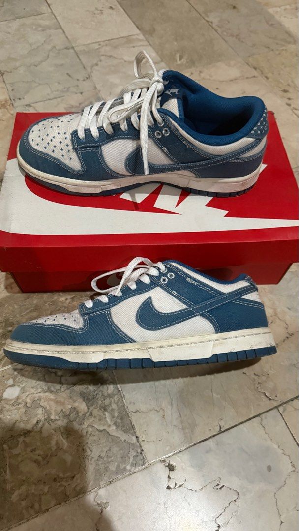 Nike Dunk Low Retro SE - Summit White/Industrial Blue (Category: Sneakers) located in Manila. Submitted by lazredd_ (Listing ID 1397650299, Image 1). Description: - Nike Dunk Low Retro SE - Color: Summit White/Industrial Blue - Size: US 7.5, UK 6.5, EUR 40.5, CM 25.5 - Includes original box - Bought in greenbelt commonwealth - Dusty due to being stocked.