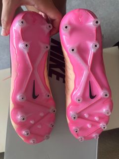 (Category: ) located in . Submitted by dealsgalore (Listing ID 1397598866, Image 1). Description: .