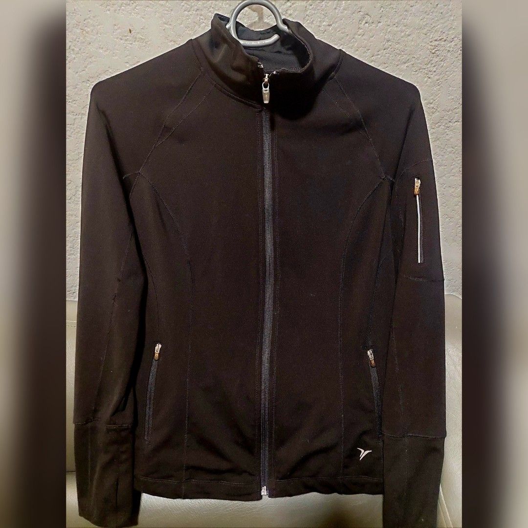 Old Navy Jacket/Outwear Women (Category: Coats, Jackets and Outerwear) located in Makati City. Submitted by a_pullman016 (Listing ID 1397697585, Image 1). Description: OLD NAVY from USA Jacket (stretchable) never been used! (Brandnew) OLD NAVY DETAILS; Color: Black Size: Medium ( Women) Width: 18.5 inches Length: 24.5 inches stretchable, also fit for large size 20-inch width Selling Price: P1,300 only Meet-up/Pick-up places; Metro Manila: Makati 