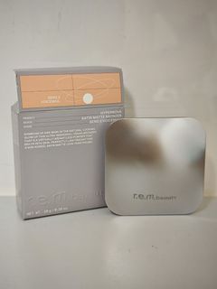 r.e.m. beauty   Hypernova Satin Matte Bronzer 10g  ✅️ Send 2 Voicemail light with neutral undertones by Ariana grande 古銅粉64213241070210110