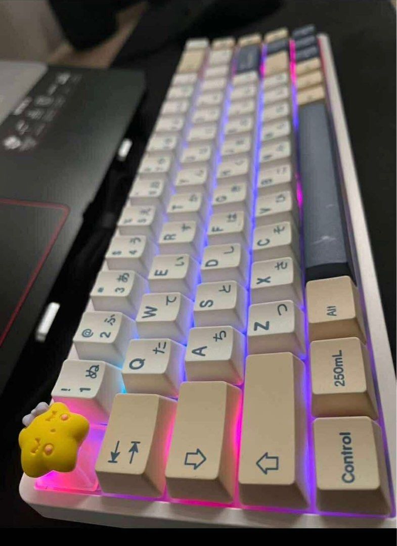 RK Royal Kludge G68 Mechanical Keyboard (Category: Computer Keyboard) located in Cabuyao City. Submitted by seokjinspree (Listing ID 1397716049, Image 2). Description: RK G68 Descript: - Tri-mode - 68-key mechanical keyboard - RGB lighting - Supports hot-swapping switches Inclusions - Customized Keycaps (Hiragana) - Cyan and Pink Switches OPEN FOR NEGOTIATION.