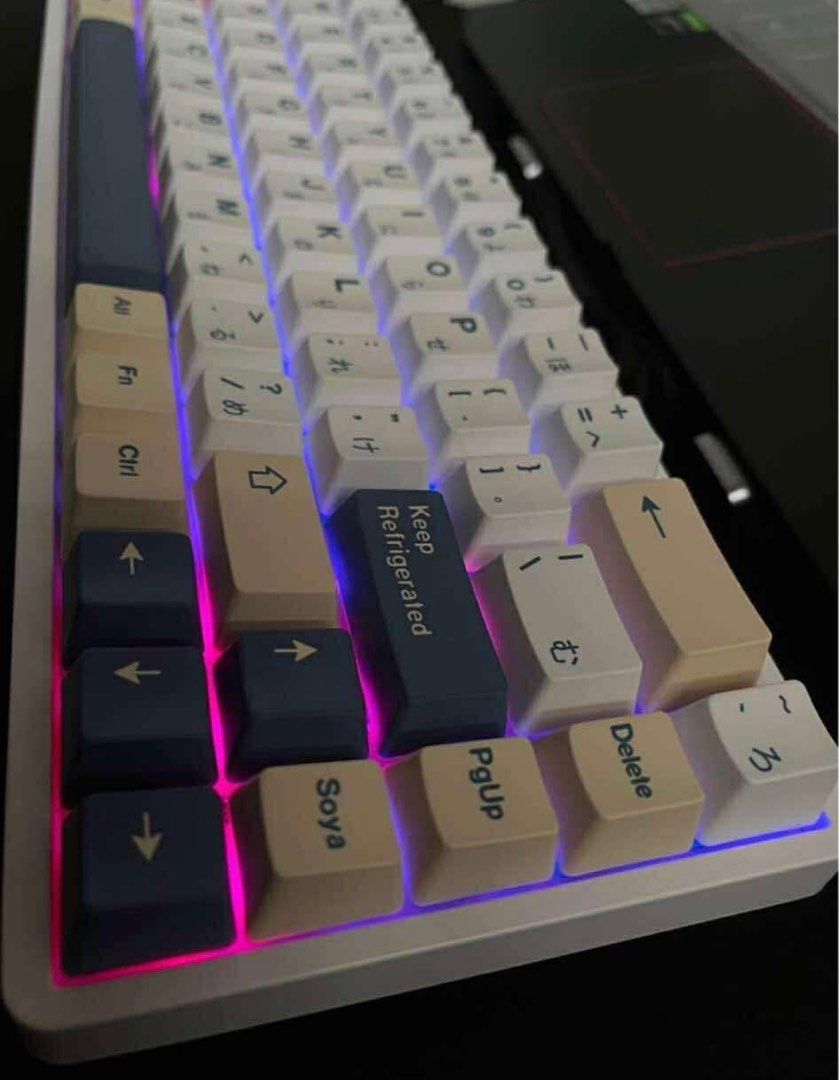 RK Royal Kludge G68 Mechanical Keyboard (Category: Computer Keyboard) located in Cabuyao City. Submitted by seokjinspree (Listing ID 1397716049, Image 1). Description: RK G68 Descript: - Tri-mode - 68-key mechanical keyboard - RGB lighting - Supports hot-swapping switches Inclusions - Customized Keycaps (Hiragana) - Cyan and Pink Switches OPEN FOR NEGOTIATION.