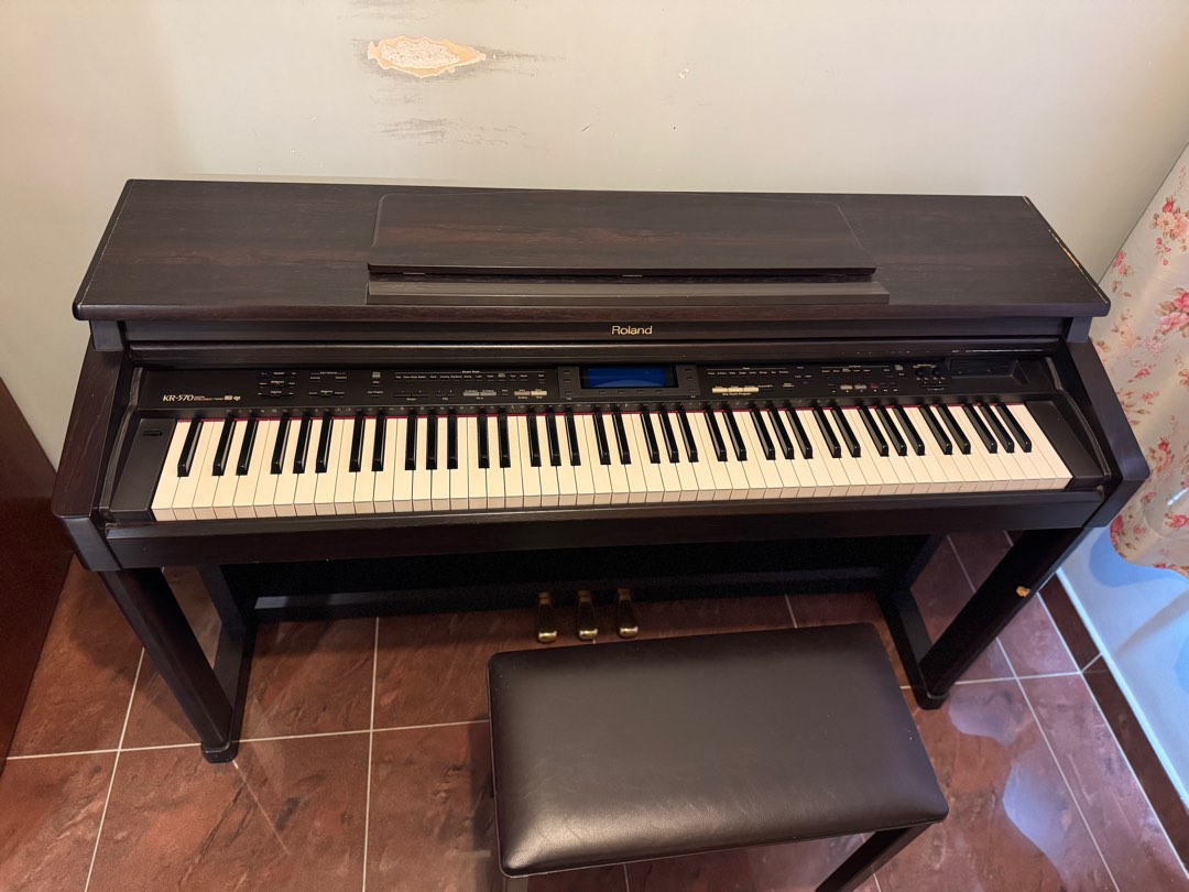 電子ピアノ ローランド KR-570