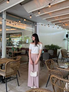 （分類：）位於 。 由 yiscloset 提交（商品編號 1397741311，圖片 1）。簡介： 。