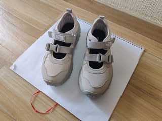 （分類：）位於 。 由 kar_e 提交（商品編號 1397643160，圖片 1）。簡介： 。