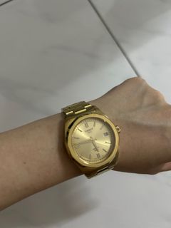 (Category: ) located in . Submitted by wewearwhat (Listing ID 1397688264, Image 1). Description: .