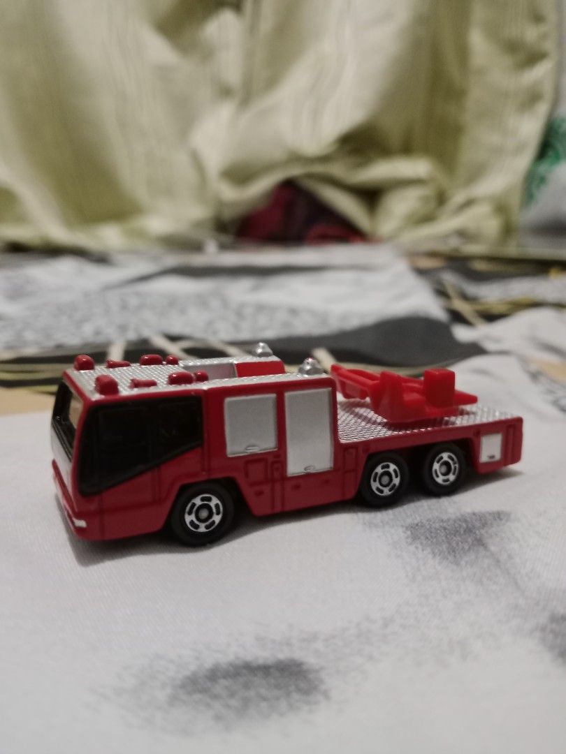 TOMICA LOOSE (Category: Vehicle & Diecast Models) located in Manila. Submitted by baby_tofu04 (Listing ID 1397684168, Image 3). Description: WYSIWYG TAKE ALL 250.00 Good for restoration Toyota Pulz 60.00 Toyota Crown 50.00 Honda Beat 70.00 Honda S2000 70.00 Fire Truck 80.00 PM of Interested QC Area.