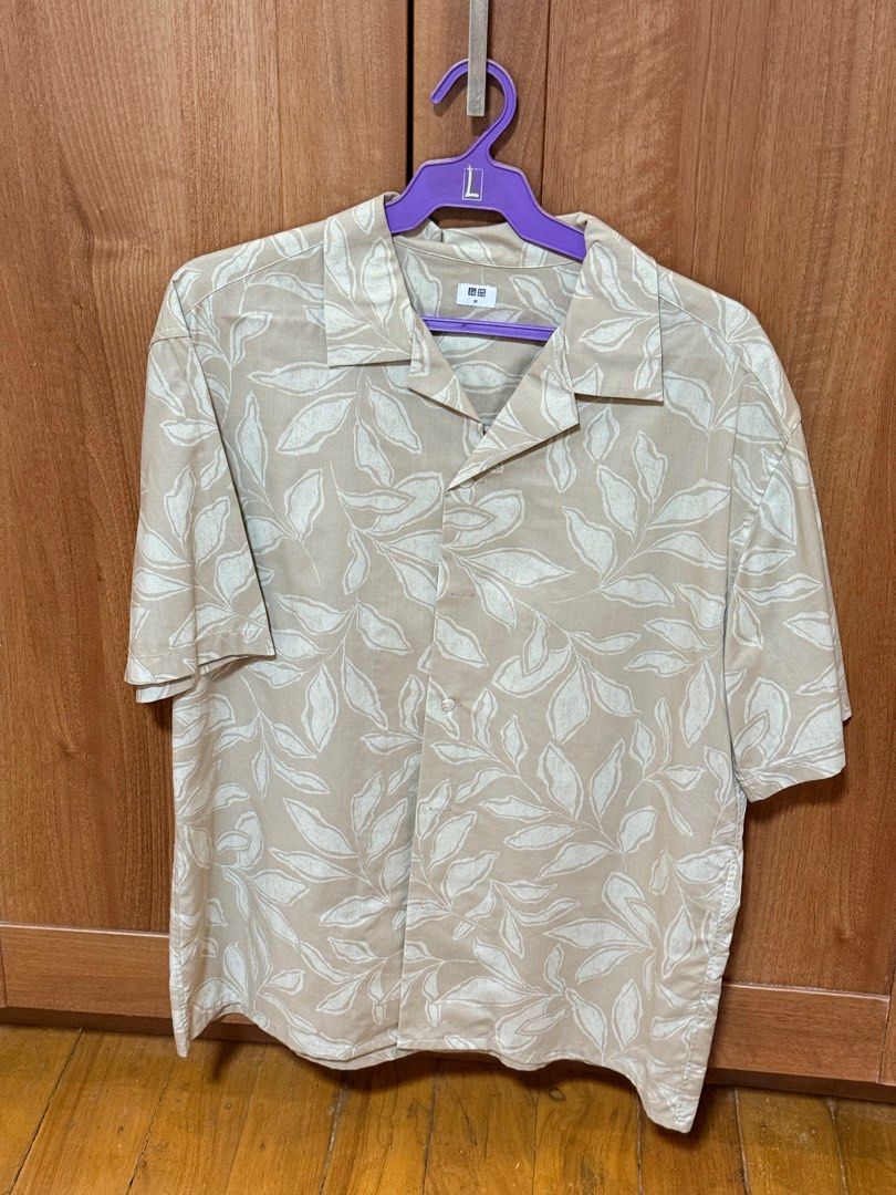 Uniqlo Modal Cotton Printed Open Collar Shirt (Category: Tshirts & Polo Shirts ) located in Pasig City. Submitted by karughstuff (Listing ID 1397683051, Image 3). Description: P800 bought for P1,490 used once rfs: decluttering.