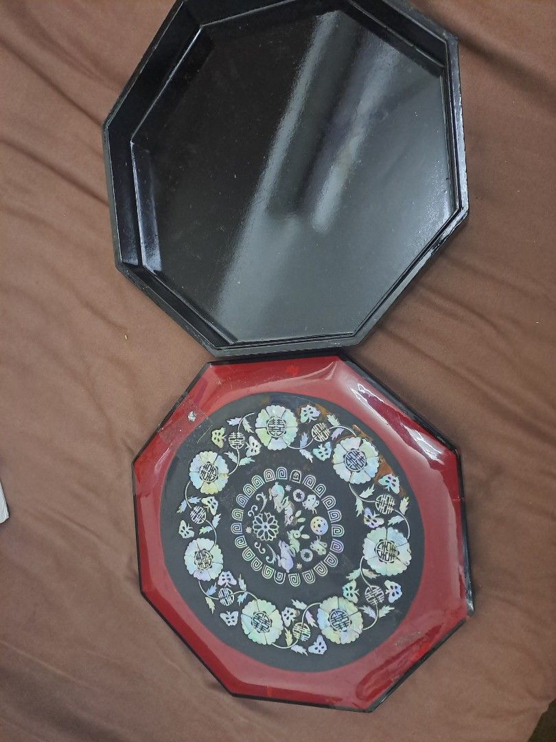 Vintage Octagon Tray with Floral Design (Category: Other Kitchenware & Tableware) located in Manila. Submitted by joanbalde39643 (Listing ID 1397765933, Image 1). Description: - Vintage octagon tray - Features a beautiful floral design - Black interior and red border - Lid with mother-of-pearl inlay - Unique piece for serving or decoration - Octagonal shape.
