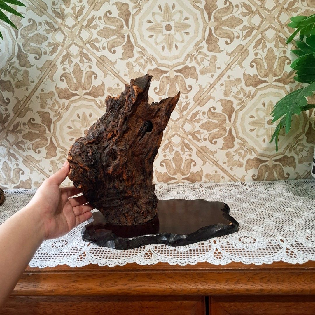 Vintage small driftwood sculpture (Category: Figurines & Statues) located in Dasmarinas. Submitted by millennialmeetsvintage (Listing ID 1397655324, Image 2). Description: H 26 x L 27 x W 17 cm last price posted 🌍ships from DASMA, CAVITE 🚚 shipping via Lalamove only ❌no reservations, first-to-pay basis ❌no physical store, no walk-ins ❌no COD transactions.
