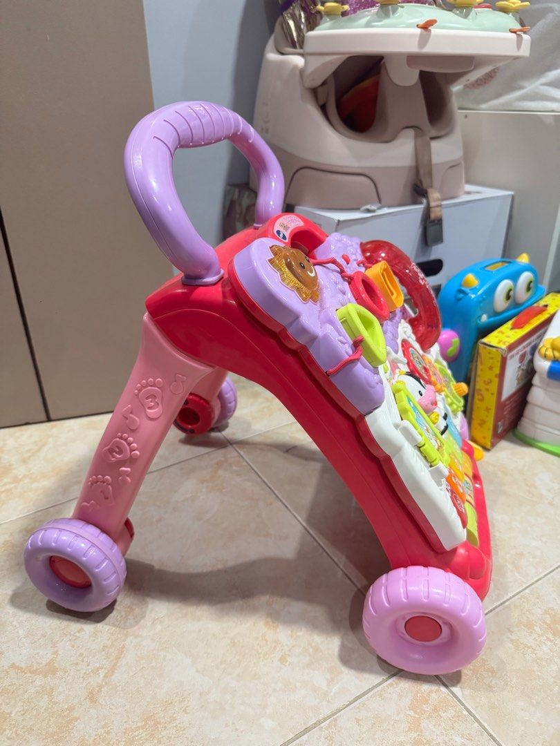 Vtech Sit to Stand Learning Walker (Category: Infant Playtime) located in Cavite. Submitted by purgingmycloset888 (Listing ID 1397748466, Image 3). Description: .