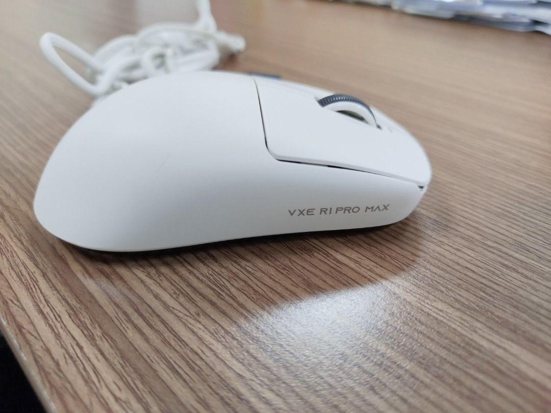 VXE R1 PRO MAX /54g/ PAW3395 Sensor (Category: Mouse & Mousepads) located in Quezon City. Submitted by calibre027 (Listing ID 1397703539, Image 1). Description: VXE R1 PRO MAX /54g/ PAW3395 Sensor ✔ all working, no issue - you can test upon pickup ✔ small chip sa may left clicker- does not affect performance, please see photo 👉 Package: mouse, cable, and dongle only 👉 meetup - Avire Tower Proj.4, Quezon City / sm north, trinoma upon schedule / 