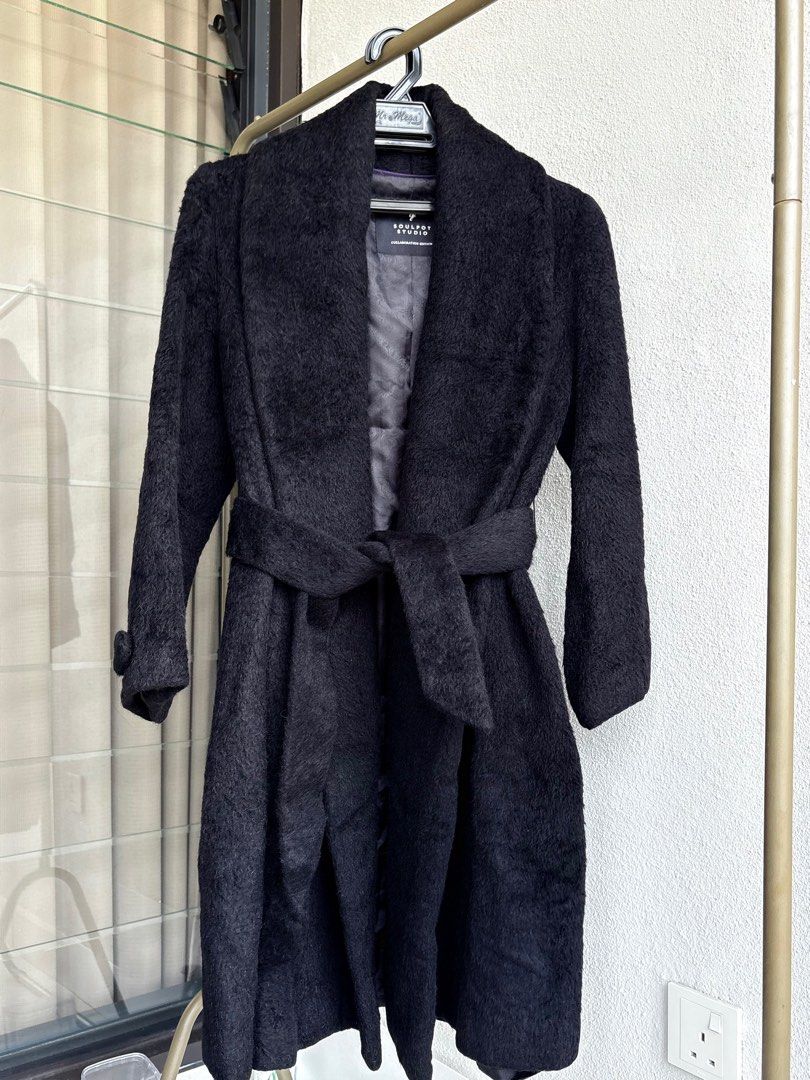 Winter jacket (Category: Coats, Jackets and Outerwear) located in Shah Alam. Submitted by suezulkafly (Listing ID 1397700160, Image 3). Description: Already dry cleaned..