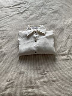 (Category: ) located in . Submitted by 4you.closet (Listing ID 1397646901, Image 1). Description: .