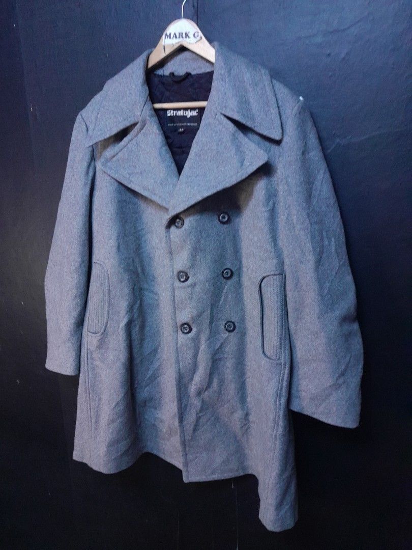 Peacoat double breasted wool mens (Category: Coats, Jackets and Outerwear) located in Santa Cruz. Submitted by mark_grimaldo (Listing ID 1397786452, Image 3). Description: 3 Button Stratojac Gray Double Breasted 100% wool peacoat ✅Size; 38R (W-21/22 L- 35 S-18) ✅P 750+sf ✅Excellent condition ❗Need dry clean/minor stain see last pic LAGUNA AREA We do ship nationwide✈✈ DM📭.