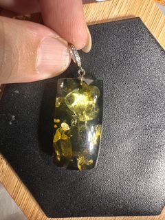 Rare Green Flower Amber Pendant (Free SF Express Locker Delivery for Orders Over $500)64187037078019110