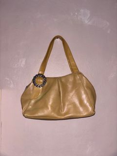 (Category: ) located in . Submitted by lydeclutter28 (Listing ID 1397840988, Image 1). Description: .