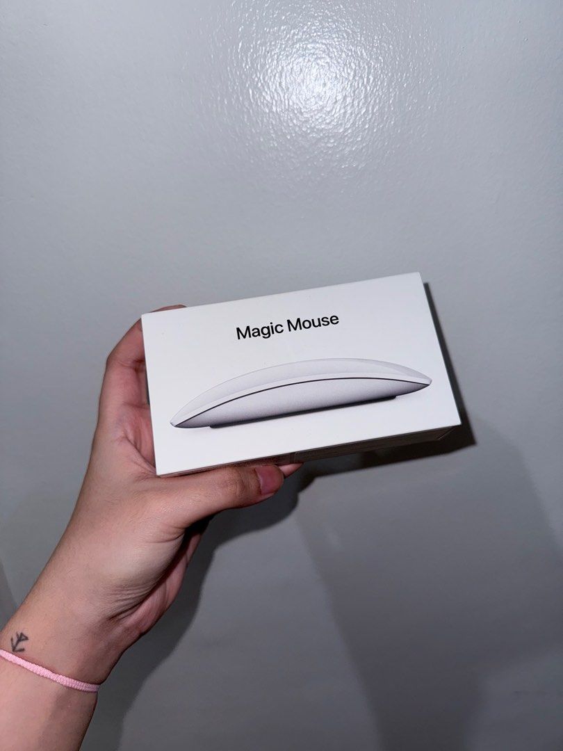 Apple Magic Mouse (New – Only Opened to Check) (Category: Mouse & Mousepads) located in Muntinlupa City. Submitted by _angelfenton (Listing ID 1397852234, Image 1). Description: Bought this because I thought I lost my old one, but found it right after. Item is brand new, only opened to test if it works — never used. Purchased from DigiMap – ATC on September 28 for ₱4,490. Selling now for ₱4,000. Complete with original box and packaging. Reason fo