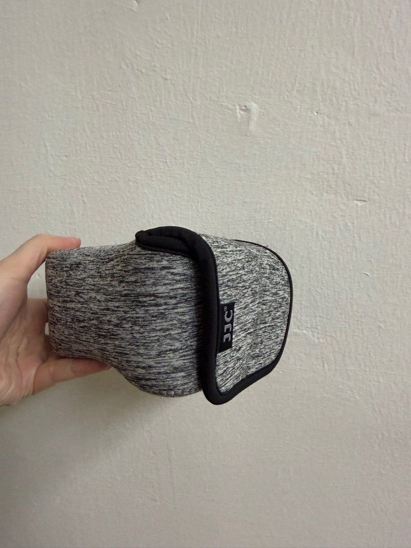Camera Pouch (Medium) (Category: Camera Bags & Carriers) located in Kuala Lumpur. Submitted by ladygrey77 (Listing ID 1397870882, Image 3). Description: - Compatible with Fujifilm X-T50, X-M5, or similar model. - Stylish gray and black color scheme. - Padded interior for lens safety. - Secure closure to keep your lens safe. - Durable, protective material..