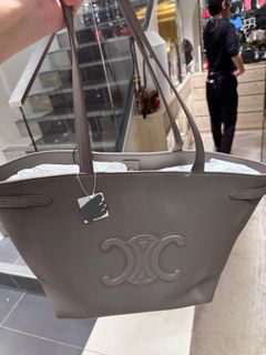 （分類：）位於 。 由 cartierjas 提交（商品編號 1397874675，圖片 1）。簡介： 。
