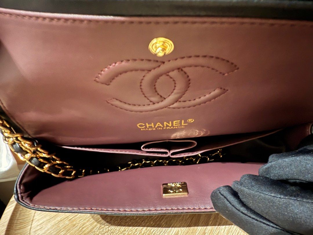 Chanel Double Flap Medium ( 🇯🇵 Preloved ) (Category: Luxury Bags & Wallets) located in Quezon City. Submitted by lavieluxe08 (Listing ID 1397908143, Image 3). Description: Chanel Classic Flap Bag – Black Lambskin with Gold Hardware ✨ Timeless elegance meets modern sophistication in this Chanel Classic Flap Bag. Crafted in lambskin leather with Chanel’s signature diamond quilting, this piece features the iconic interlocking CC turn-lock in silve