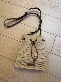 （分類：）位於 。 由 daisylamm 提交（商品編號 1397838748，圖片 1）。簡介： 。