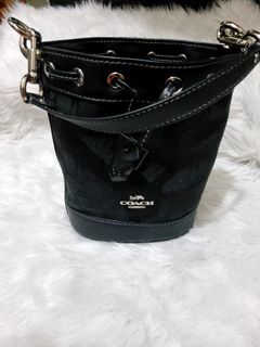 (Category: ) located in . Submitted by sariestore (Listing ID 1397964731, Image 1). Description: .