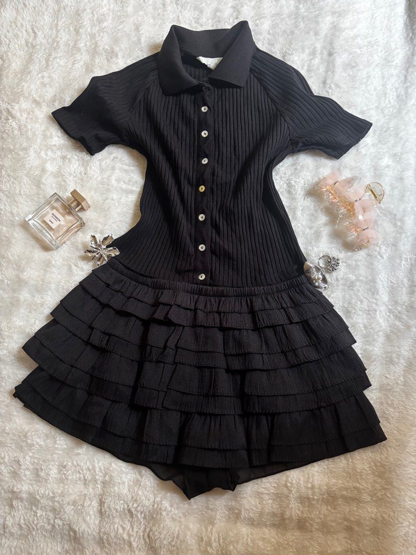 Collared button top (Category: Shirts) located in Johor Bahru. Submitted by stylereworkedxox (Listing ID 1397792102, Image 1). Description: Serious buyers only, joy buyers will be blocked !!.