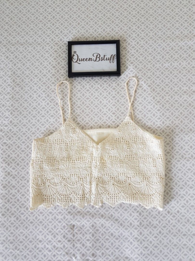 Creamy White Lace Top (Category: Sleeveless) located in Pasig City. Submitted by queenbstuff (Listing ID 1397836653, Image 1). Description: - Creamy white lace top. - Spaghetti straps. - Soft, lightweight fabric. READ before making an offer. 🔹️Location: Pasig City 🔹️Shipping within Metro Manila Only 🔹️Read item description. 🔹️NO When Worn. 🔹️Last Price Posted. 🔹️Preloved. Unless stated Brand New.Manage your expection. 🔹️Color may vary due 