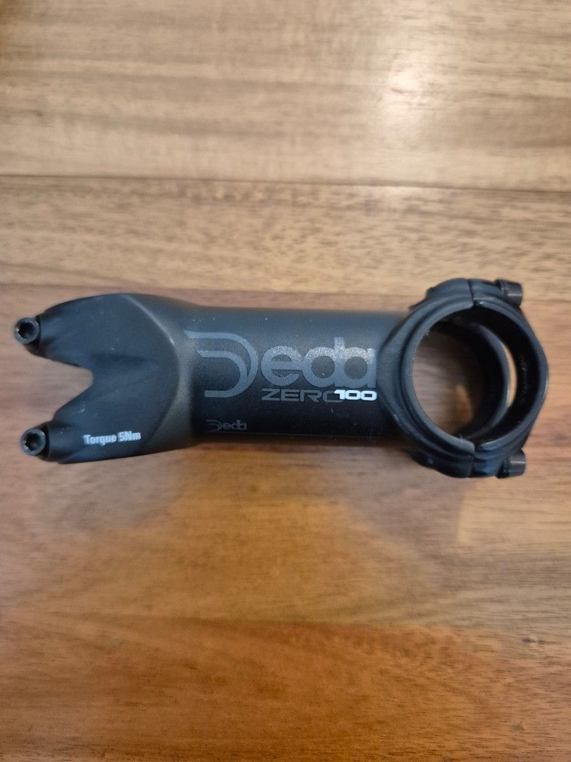 Deda Zero100 Stem (Category: Parts & Accessories) located in Singapore. Submitted by ralhm (Listing ID 1397857813, Image 1). Description: - Deda Zero100 black-on-black stem - 100mm length - For standard 1 1/8" (28.6mm) steerer.