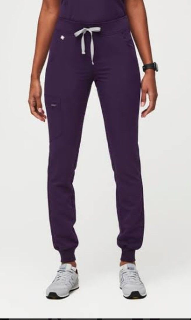 FIGS scrubs Purple Jam set XXS (Category: Sets or Coordinates) located in Quezon City. Submitted by checkthecloset2 (Listing ID 1397820157, Image 2). Description: catarina top-xxs zamora joggers petite-xxs rfs: no longer fits.
