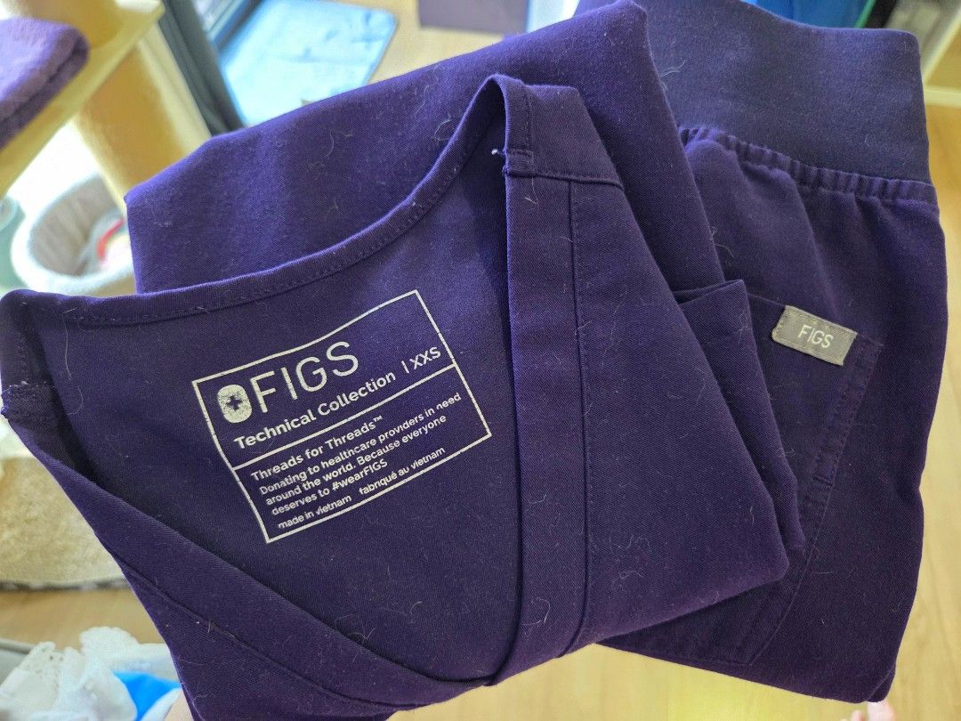 FIGS scrubs Purple Jam set XXS (Category: Sets or Coordinates) located in Quezon City. Submitted by checkthecloset2 (Listing ID 1397820157, Image 3). Description: catarina top-xxs zamora joggers petite-xxs rfs: no longer fits.